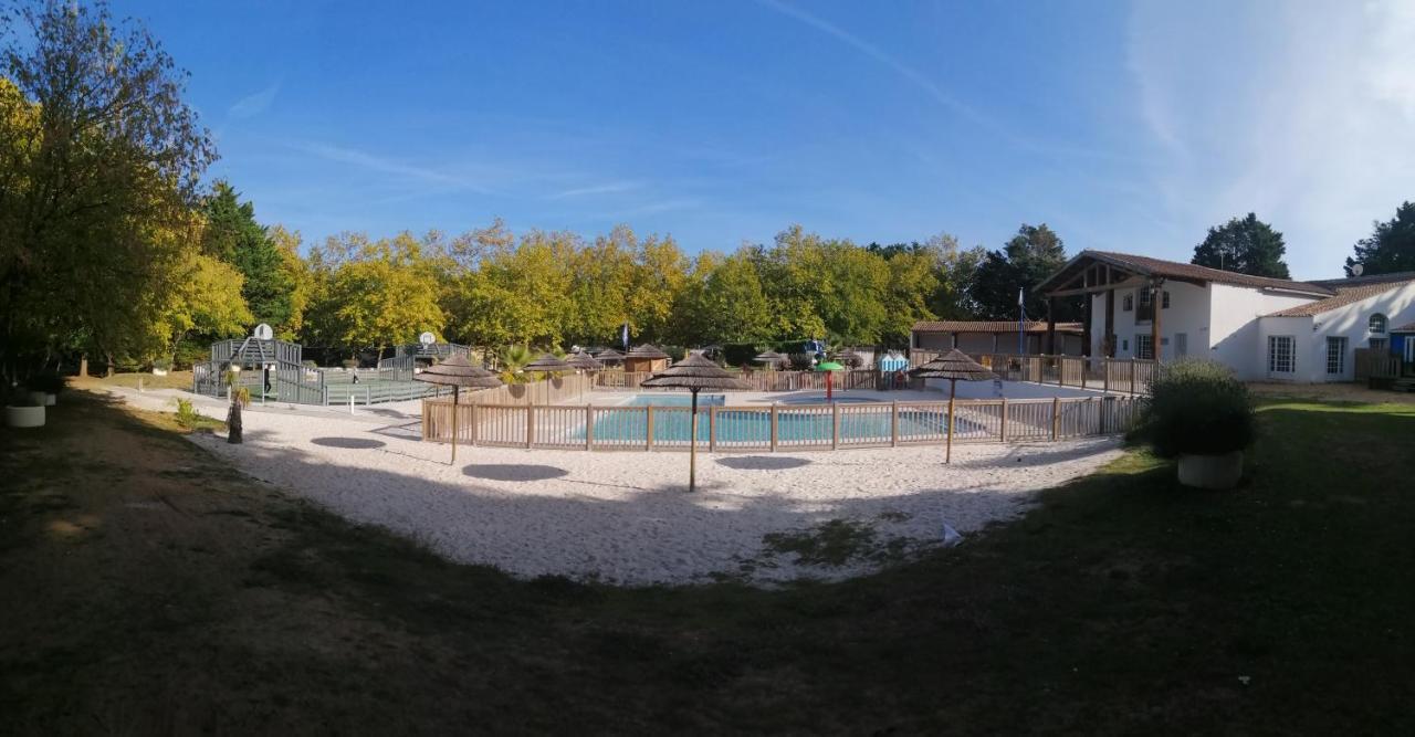 Camping Les Maraises Saint-Martin-de-Re Ngoại thất bức ảnh
